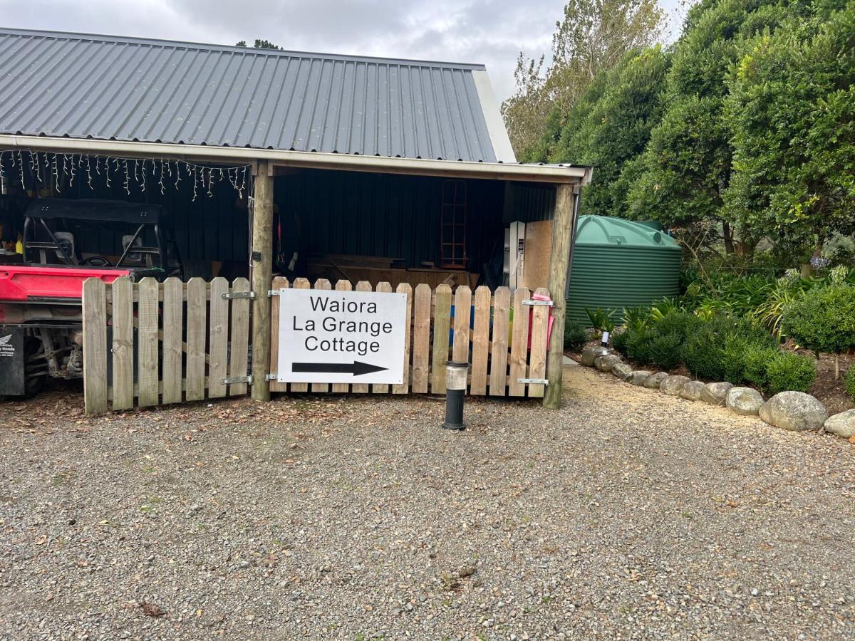 Waiora La Grange Cottage Otaki Esterno foto