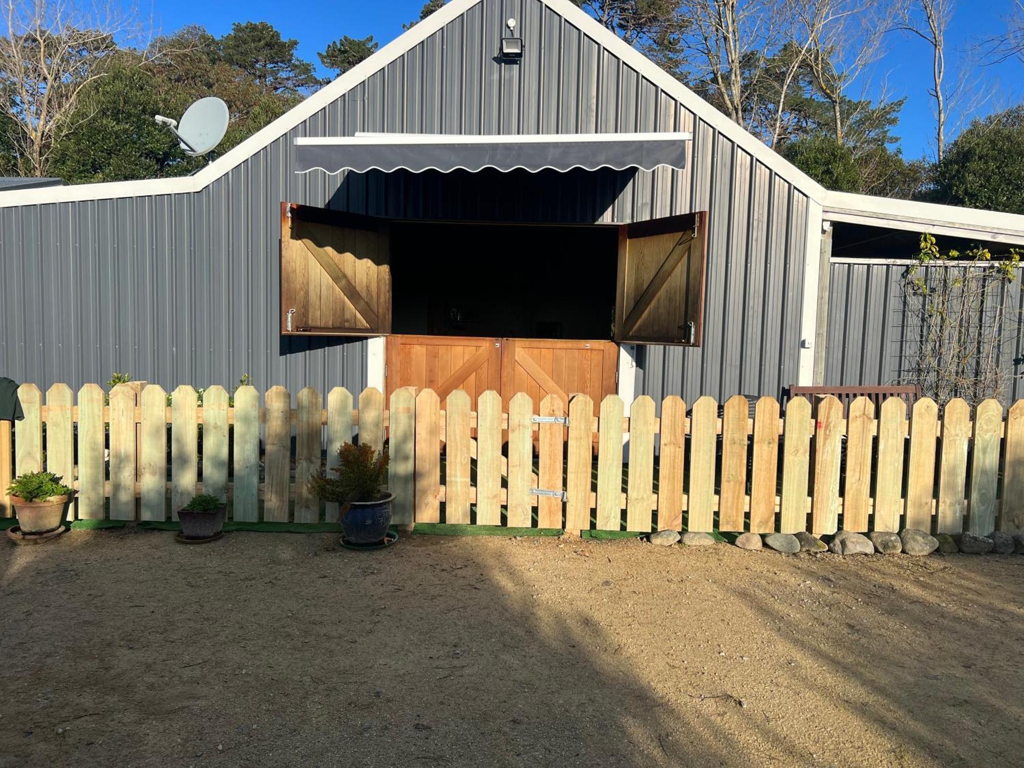 Waiora La Grange Cottage Otaki Esterno foto